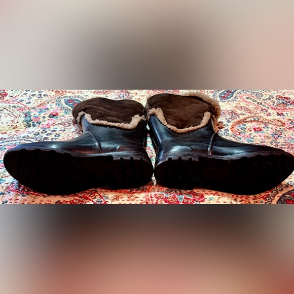 Dolce & Gabbana brown suede boots - Picture 4 of 12